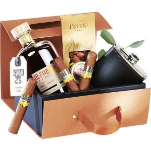 Cutie dreptunghiulară din carton „HAVANA” cu închidere magnetică, culoare maro, 23,5x18,5x9,0 cm, CP300S-HA